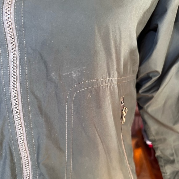 Kids Patagonia fleece lined bomber jacket green size Medium. - Picture 10 of 16